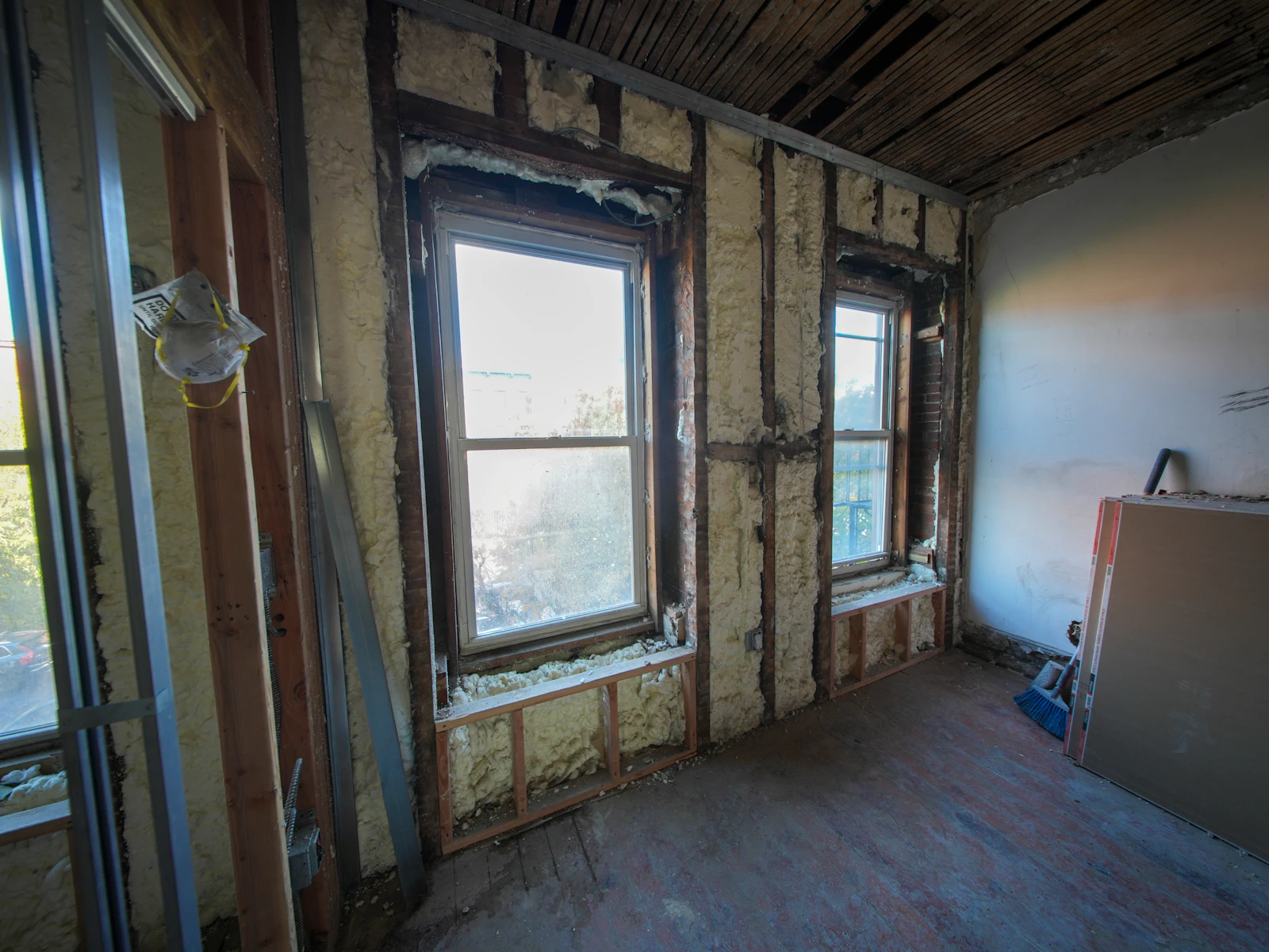 Rooflines & rafters - what it needs